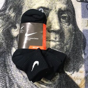 nike men's dri fit quarter socks